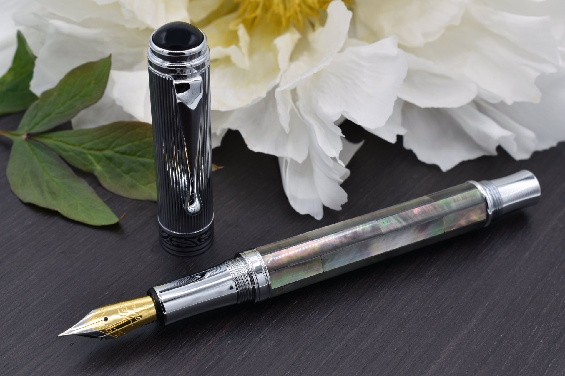 Maestro® Black Mother of Pearl Fountain Pen (Fine Nib) - Chrome Plated