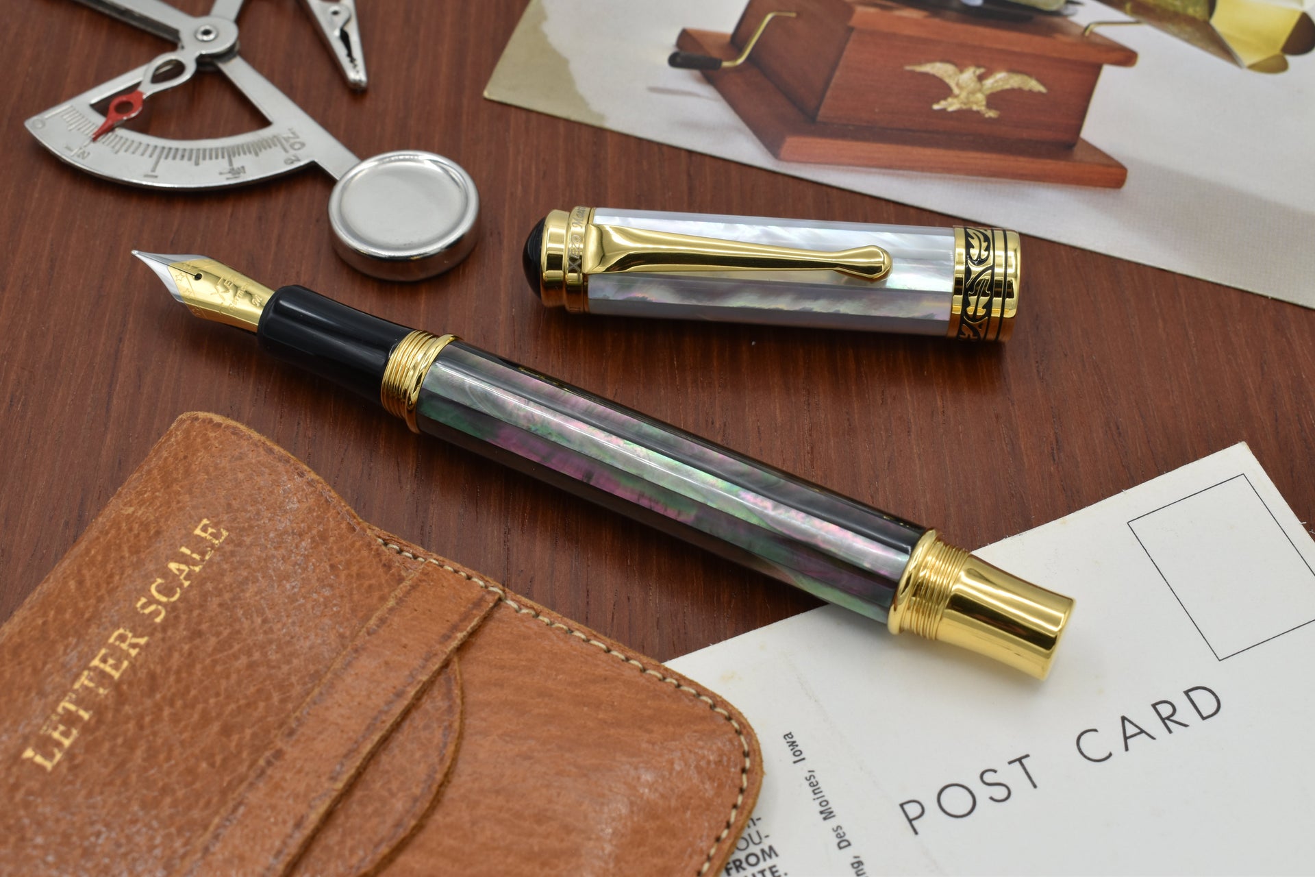 Maestro® Black and White Mother of Pearl Fountain Pen (Medium Nib) - 18K Gold Plated