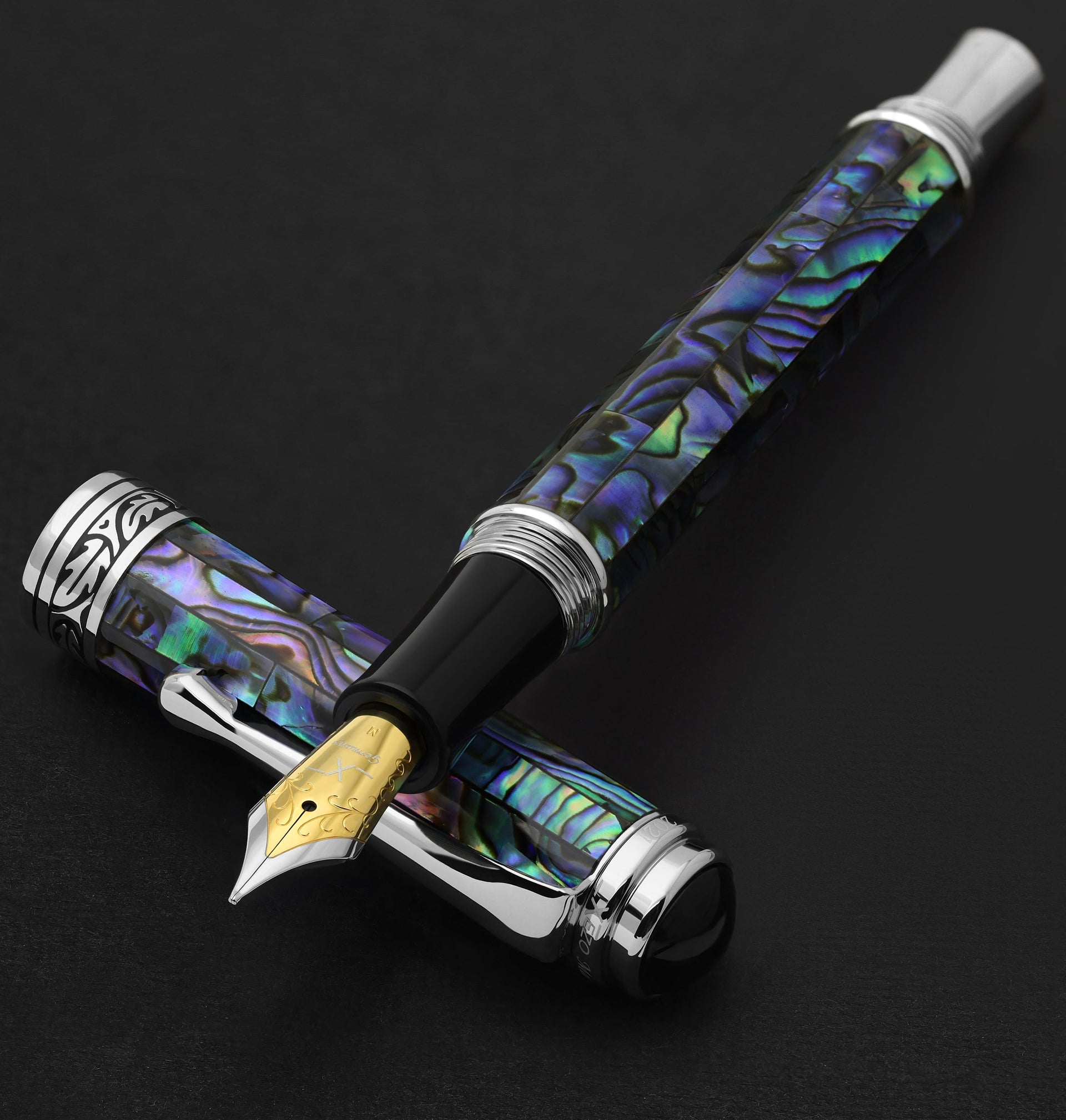 Maestro® Paua Abalone Sea Shell Fountain Pen (Medium Nib) - Platinum Plated