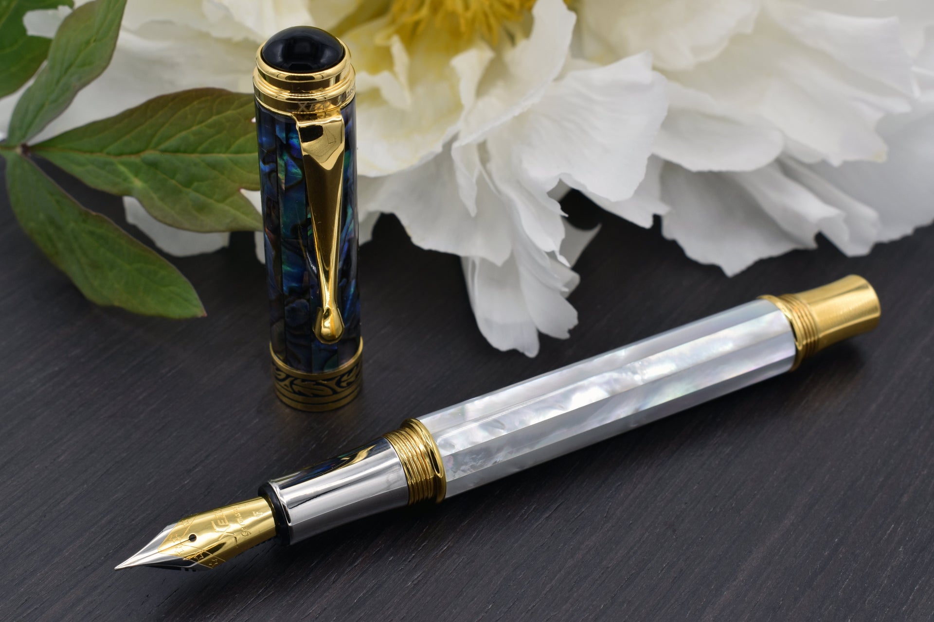 Maestro® 18K Gold Plated Fountain Pen (Fine Nib) - Oceanic White Mother of Pearl & Paua Abalone