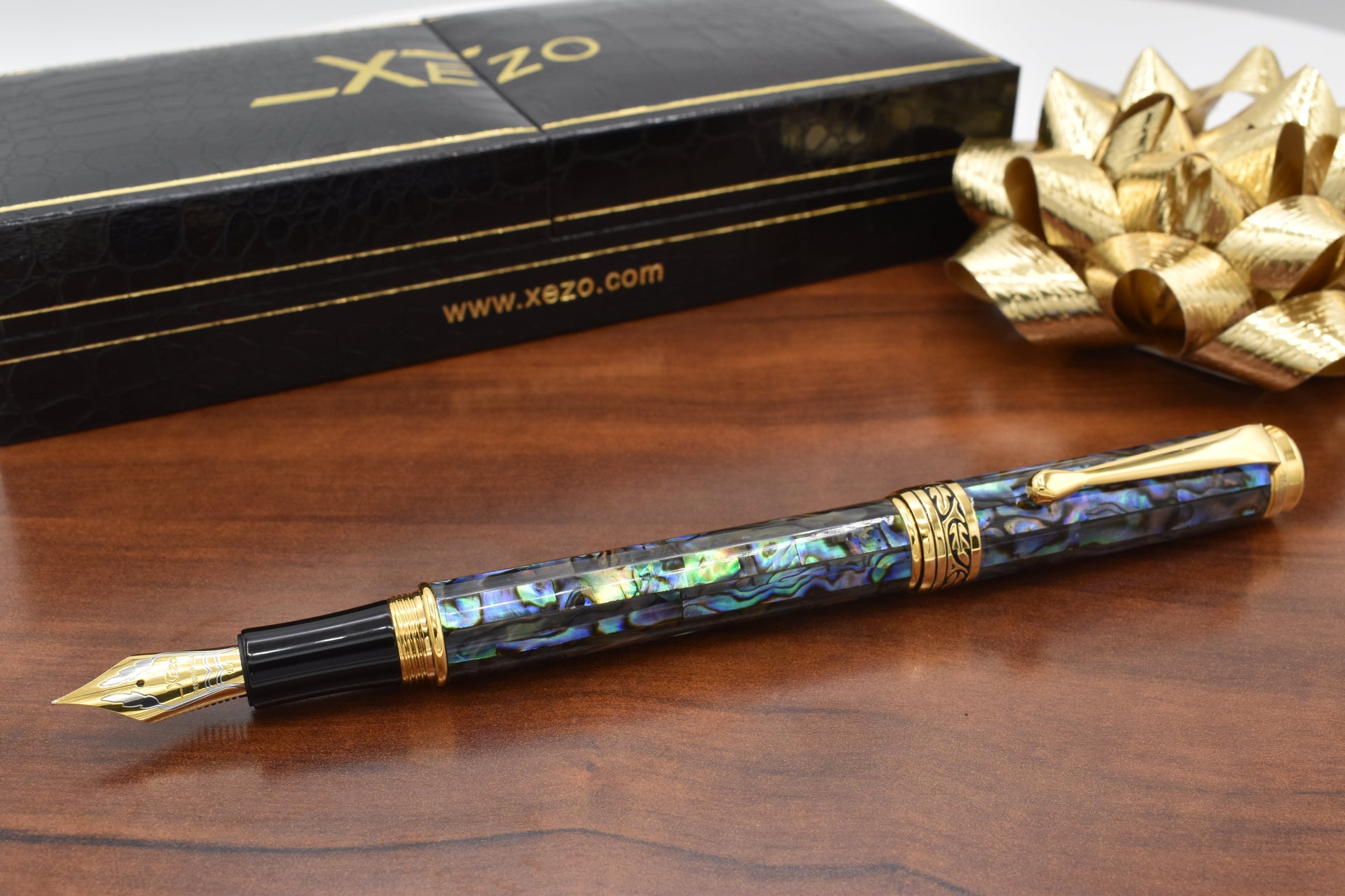 Xezo Maestro® Paua Abalone Sea Shell Fountain Pen (Extra Fine Nib) - 18K Gold Plated