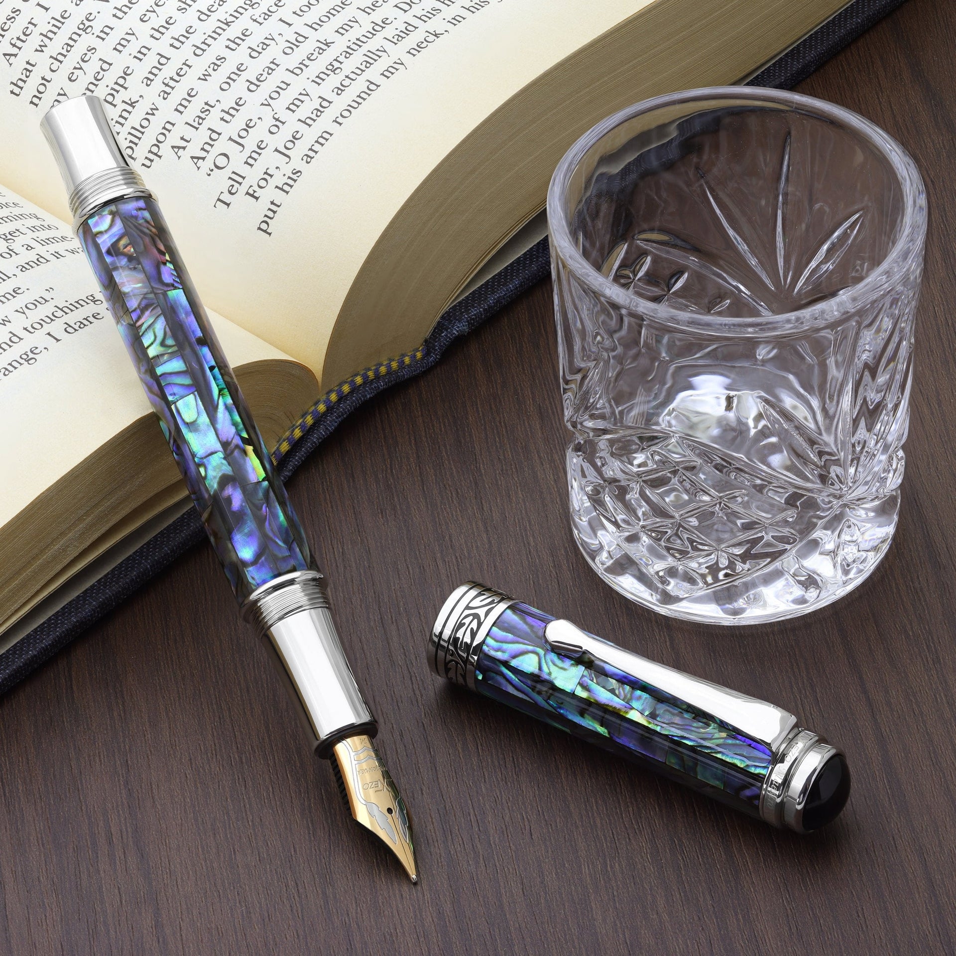 Xezo Maestro® Paua Abalone Sea Shell Fountain Pen (Medium-Fine 0.45 mm Nib) - Platinum Plated
