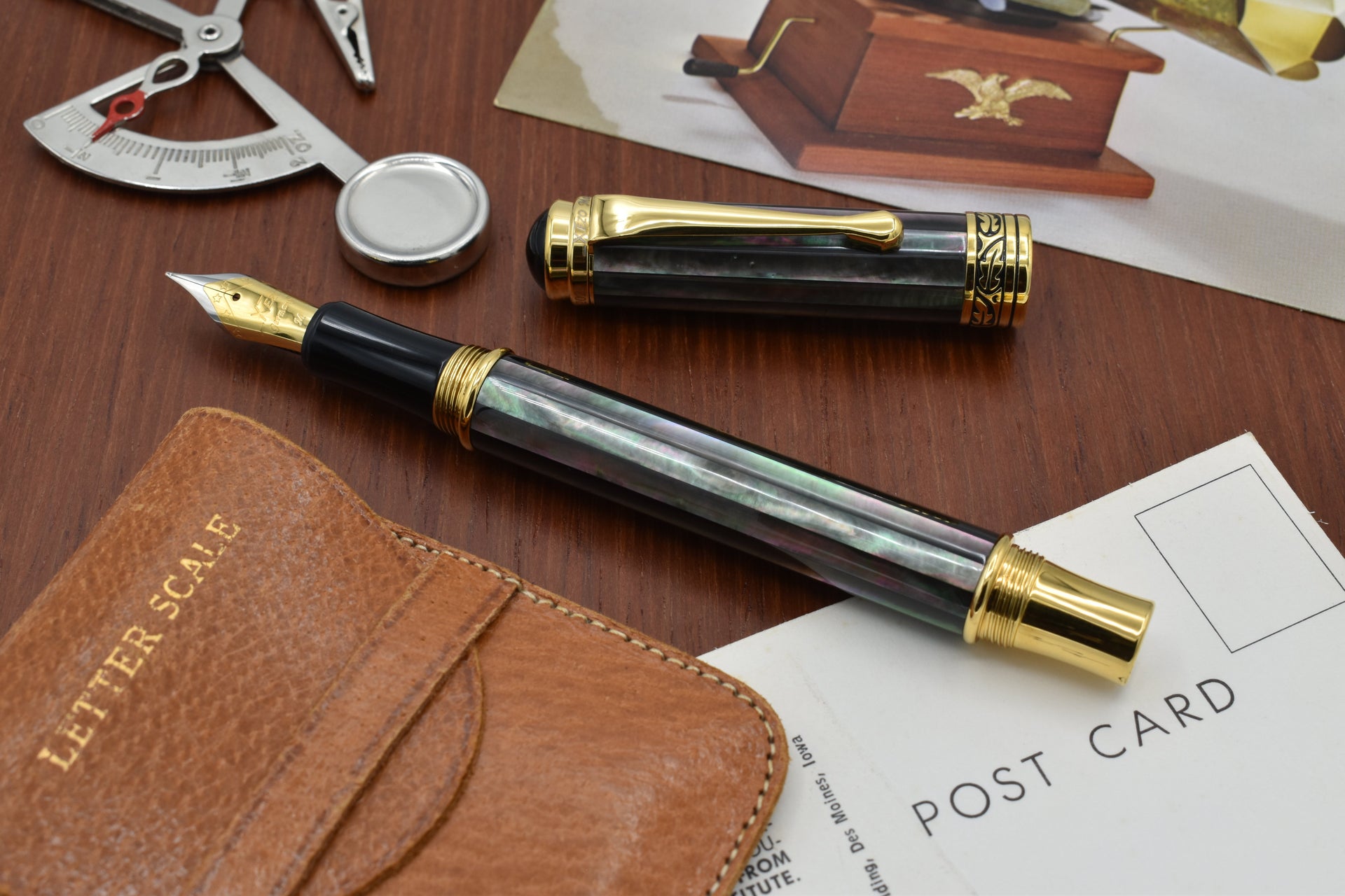 Maestro® 18K Gold Plated Fountain Pen (Medium Nib) - Tahitian Black Mother of Pearl