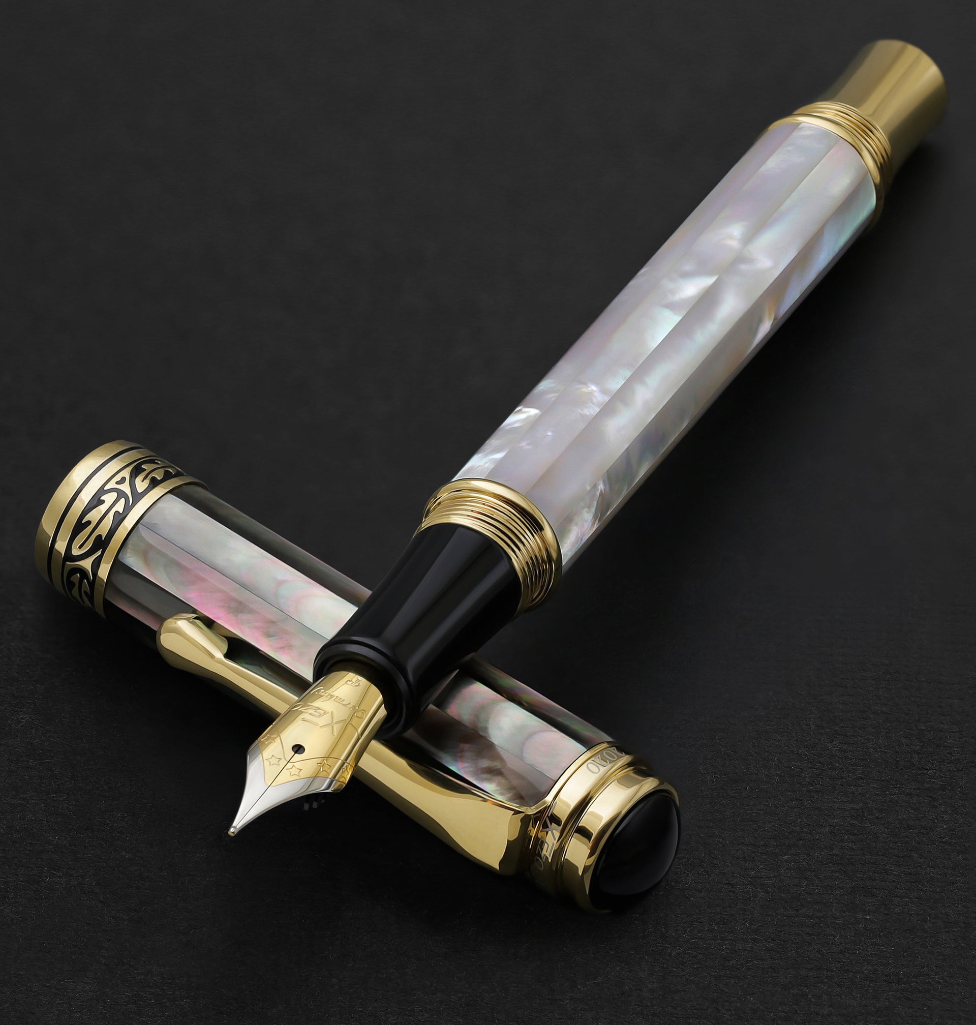 Maestro® White & Black Mother of Pearl Fountain Pen (Fine Nib) - 18K Gold Plated