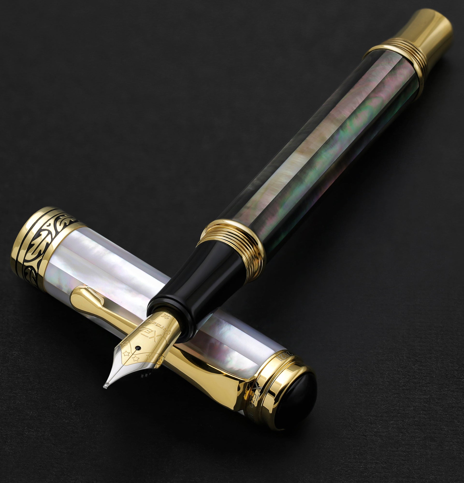 Maestro® Black and White Mother of Pearl Fountain Pen (Medium Nib) - 18K Gold Plated