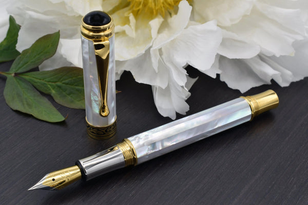Maestro® 18K Gold Plated Fountain Pen (Fine Nib) - Oceanic White mother-of-pearl - Gifts for You 'n Me