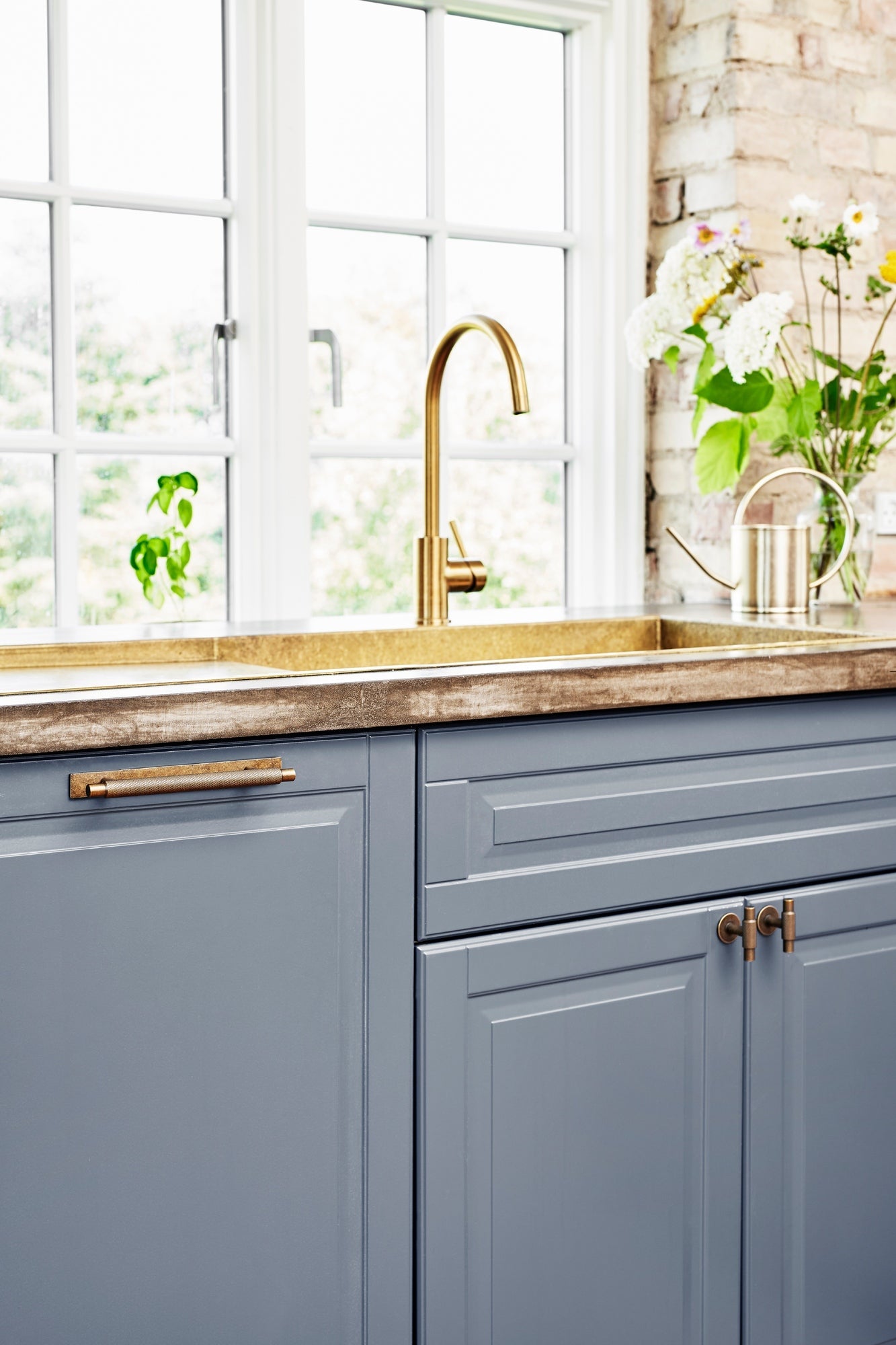 Knurled Backplate Antique Bronze 