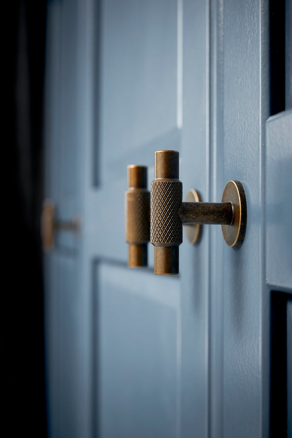 Knurled Antique Bronze 