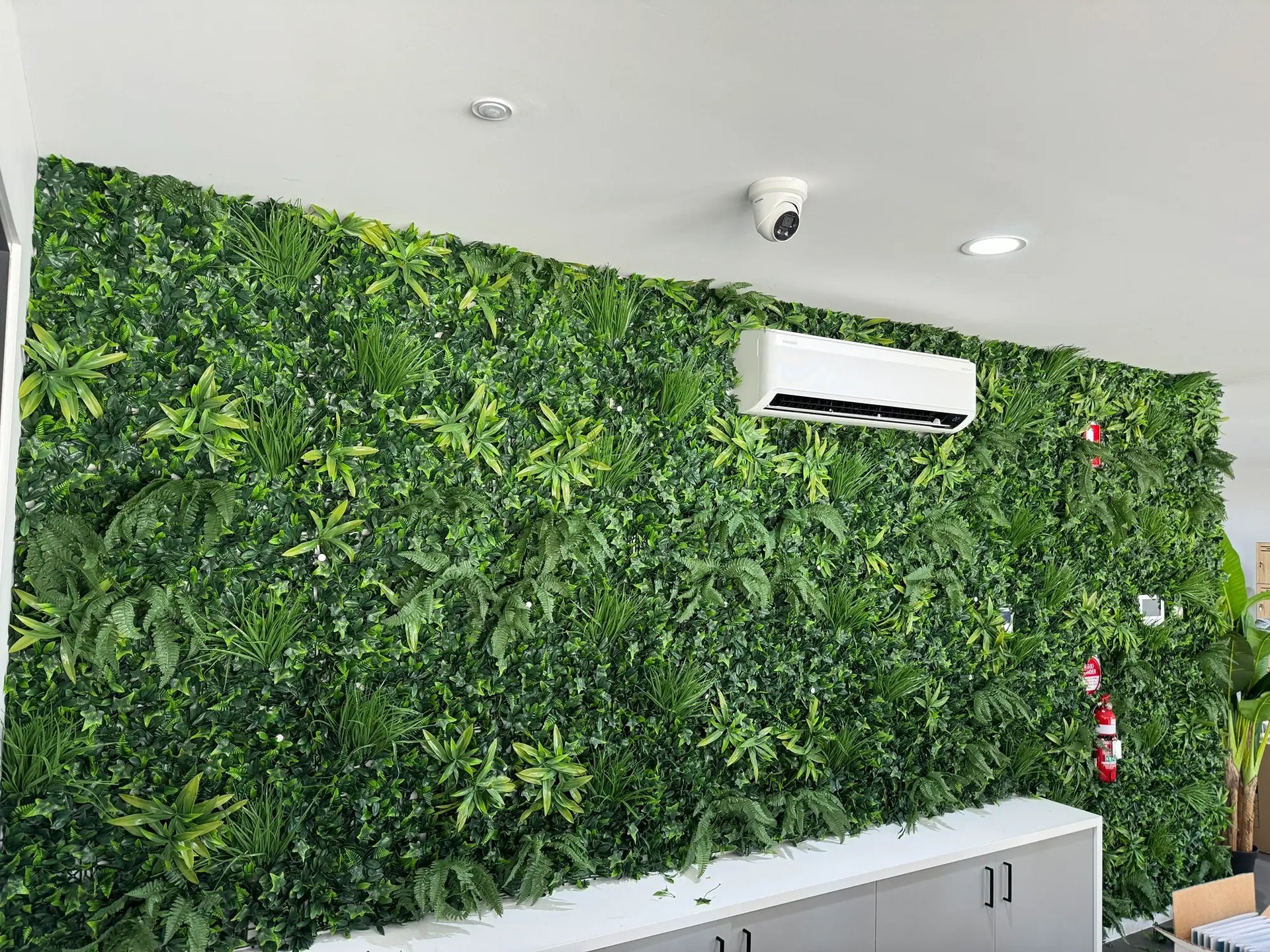 Green Tropics Artificial Vertical Garden Green Wall Panel 40×40in 11 SQ FT – UV Resistant – Commercial Grade