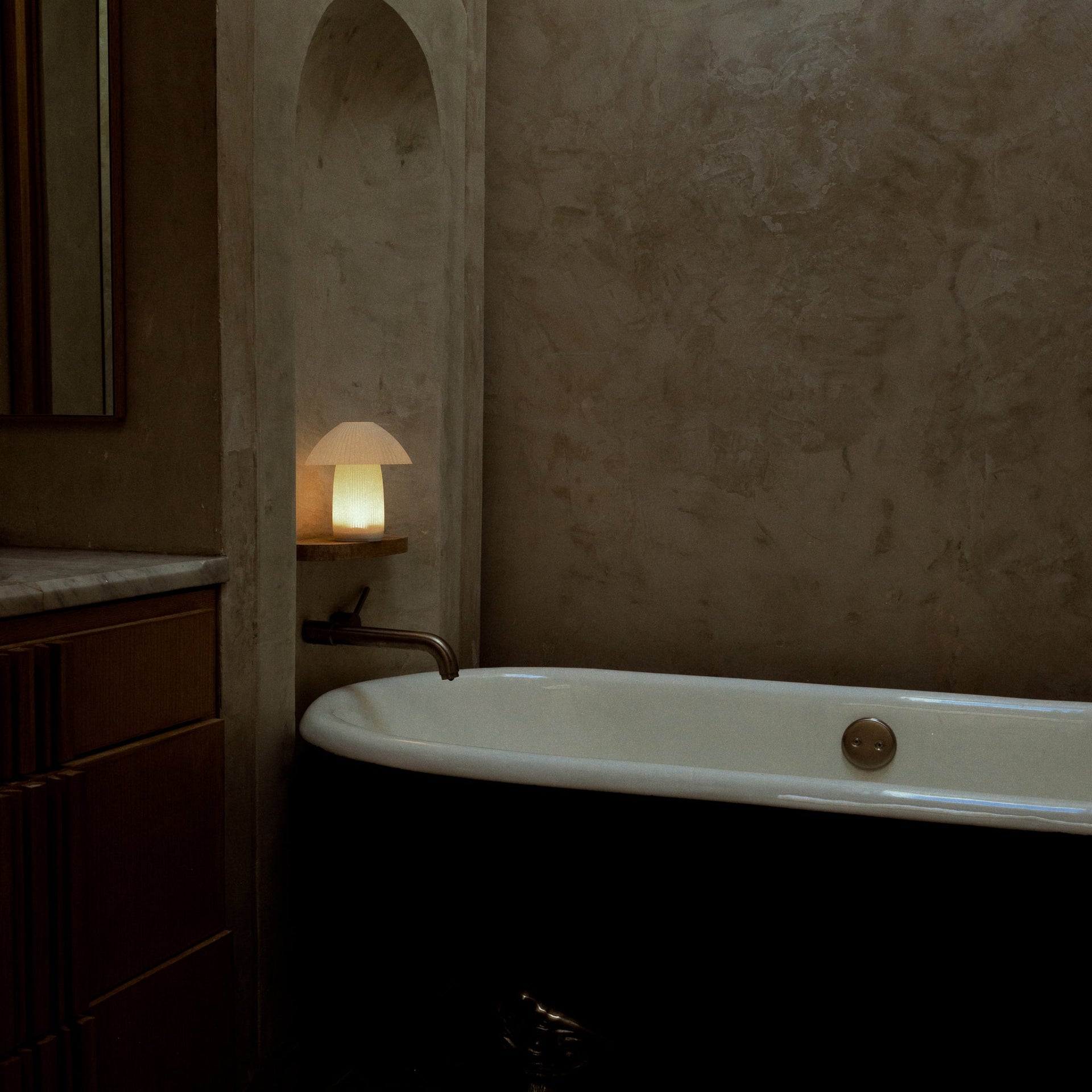 Cordless Kinoko Lamp