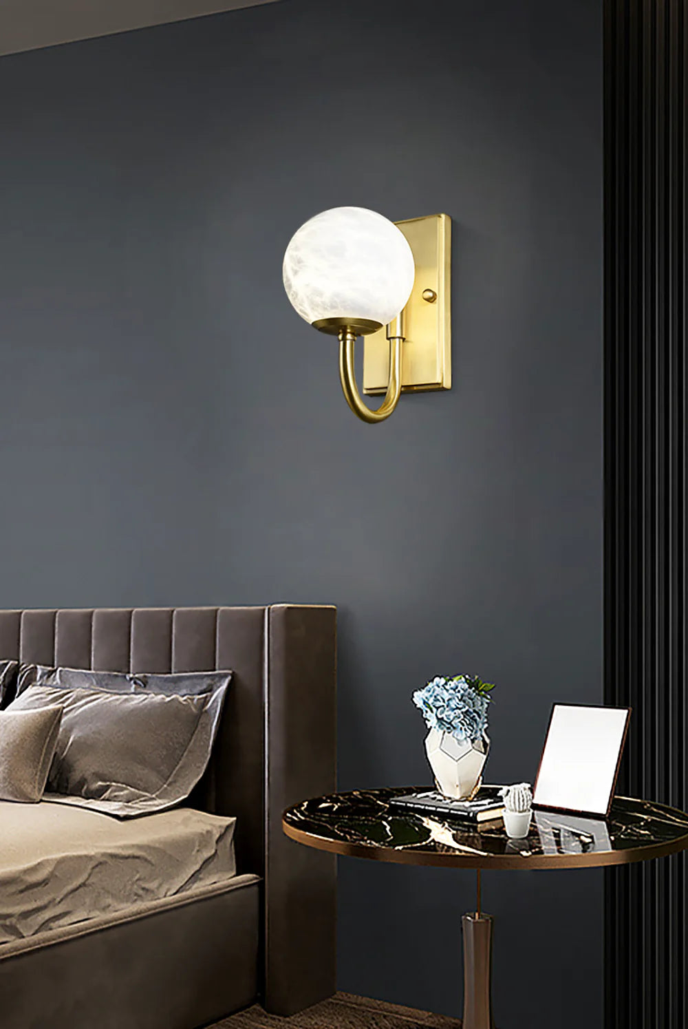 Modern Simple Alabaster Wall Lamp