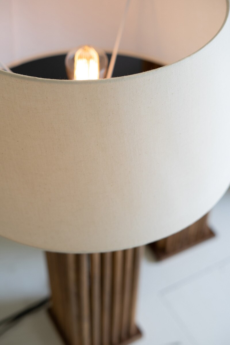 WOODEN SPINDLES TABLE LAMP WITH FABRIC SHADE