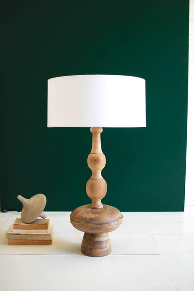 TURNED WOODEN TABLE LAMP WITH OFF-WHITE BARREL SHADE