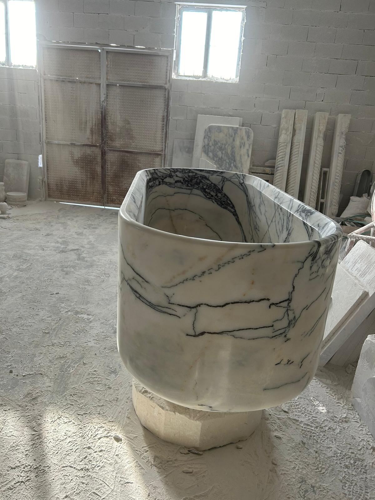 New York Marble Bathtub Hand-carved from Solid Marble Block (W)32