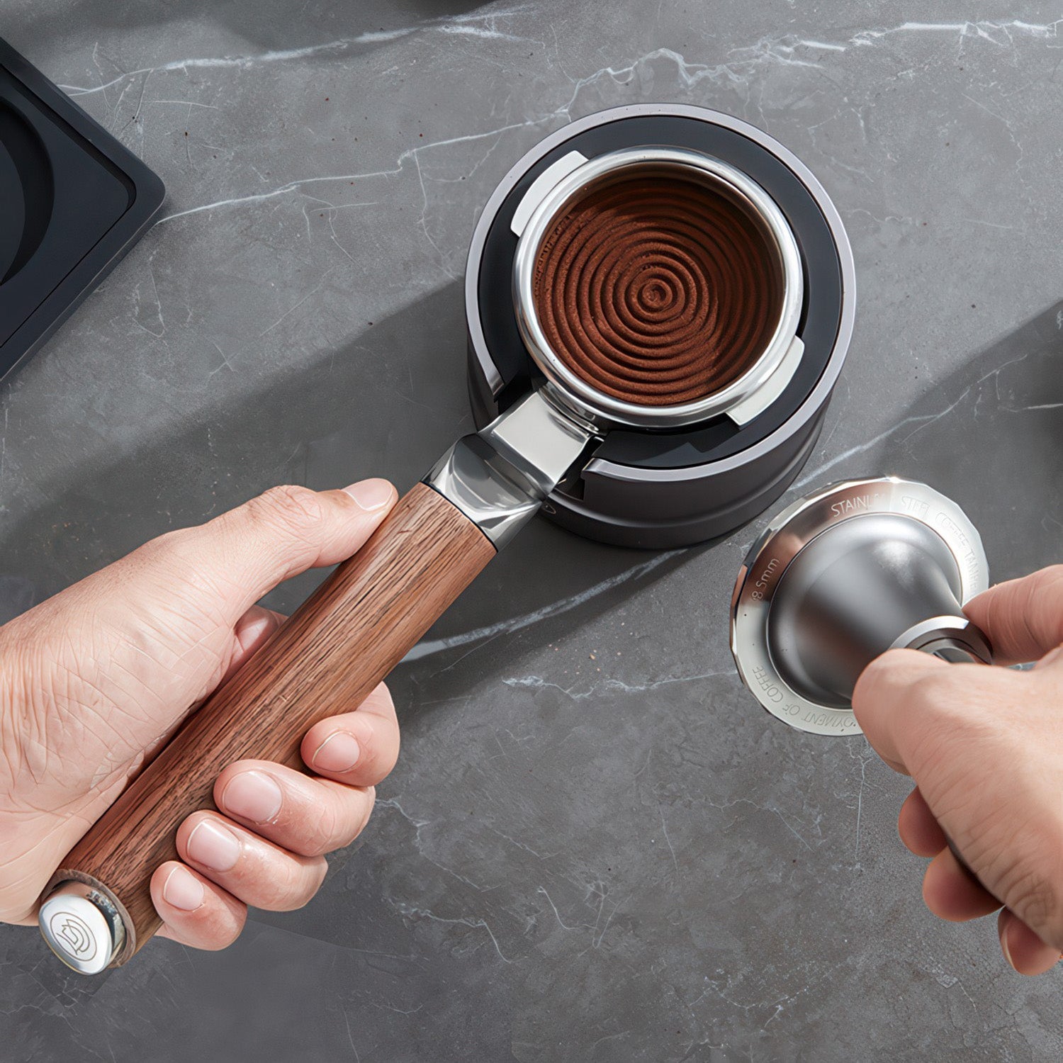 Bottomless Portafilter with Removable Double Spout