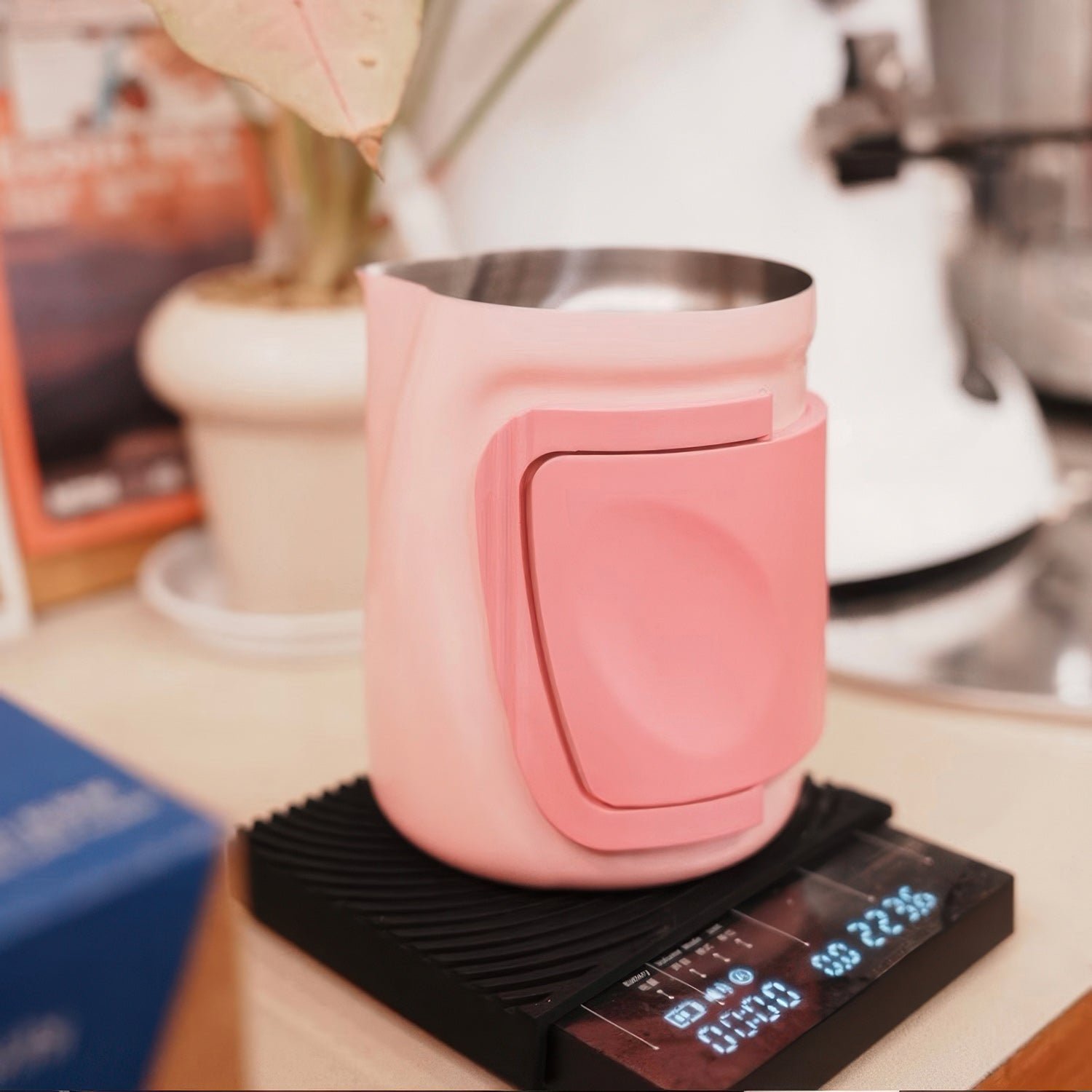 Convertible Foldable Handle Latte Pitcher