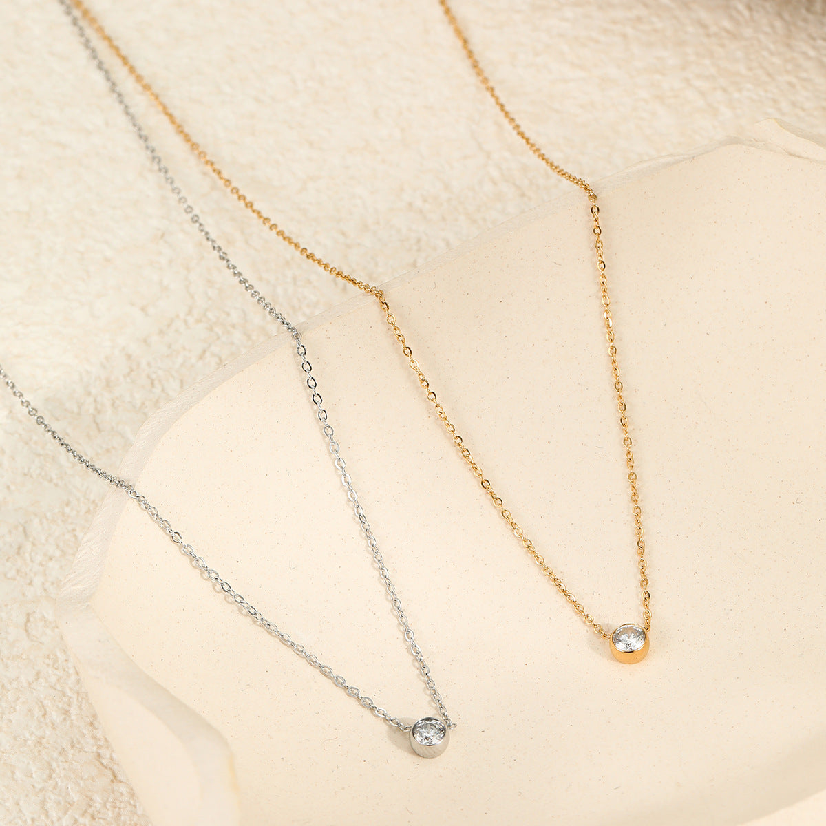Minimalist Simple Summer Ultra Fine Clavicle Chain Titanium Steel Necklace Non-Fading High Grade Sense Niche Necklace