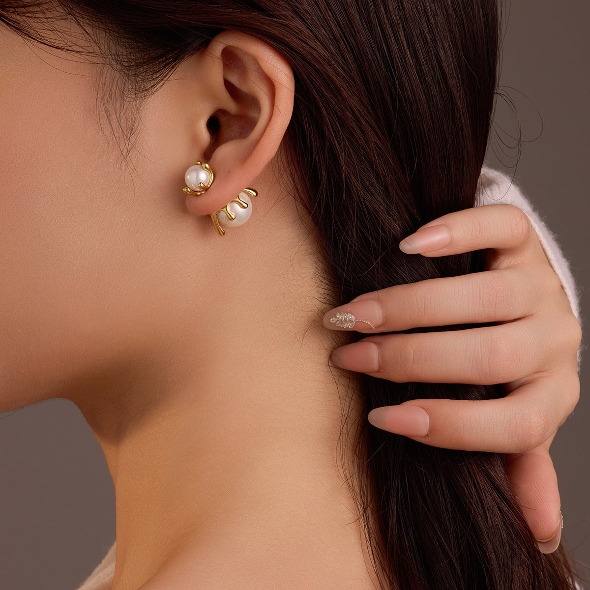 French All Matching Retro Titanium Steel One for Dual Wear Pearl Stud Earrings Personality Trend Light Luxury Earrings Women