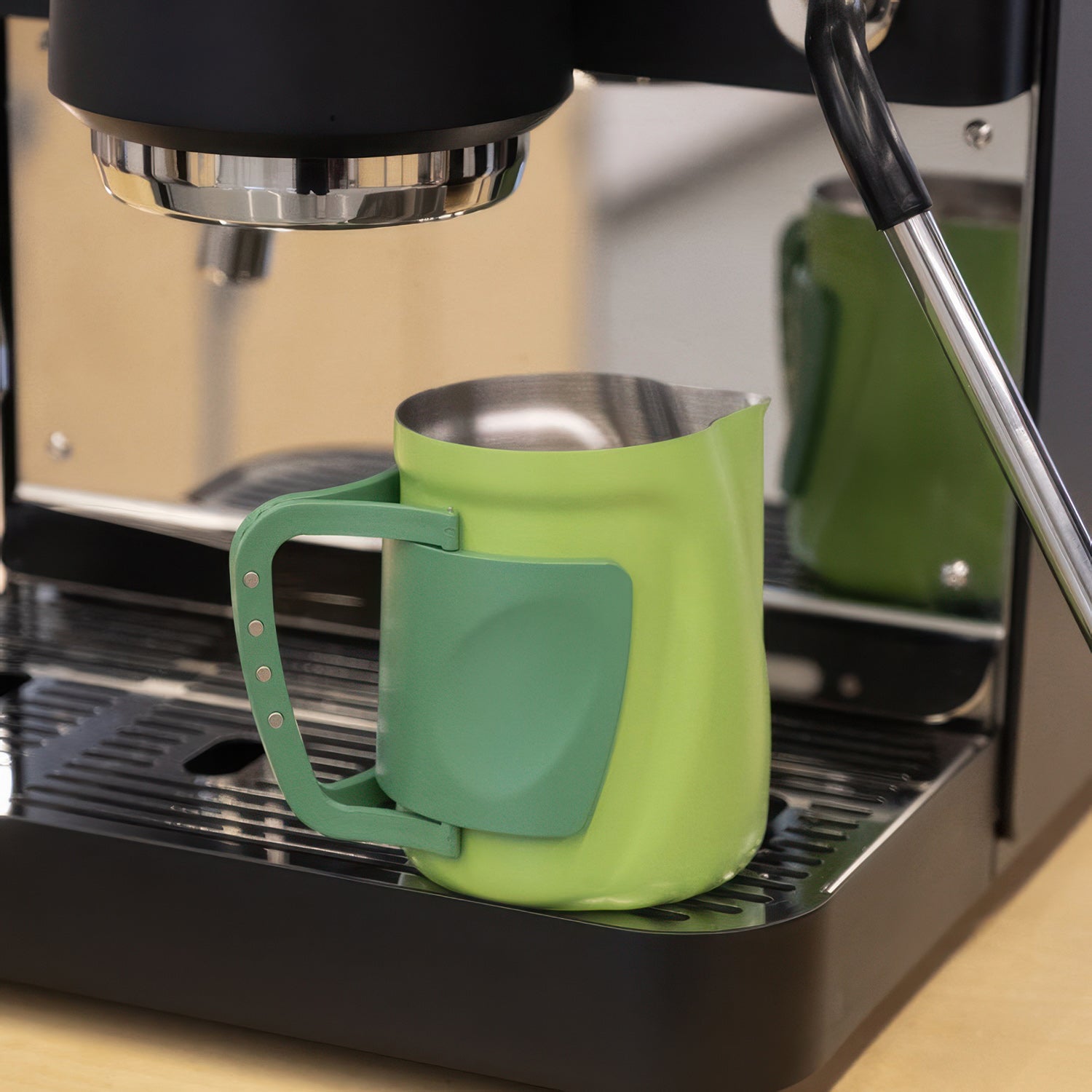 Convertible Foldable Handle Latte Pitcher
