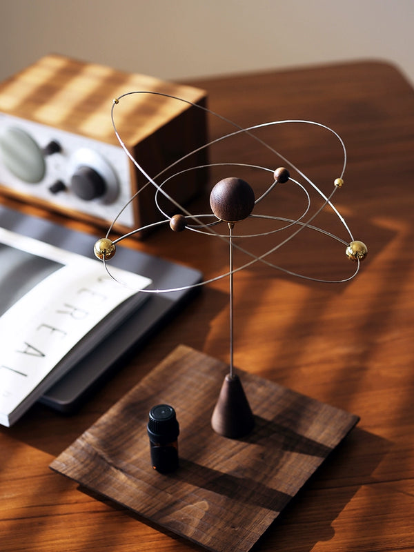 String Life Utensils Planet Aromatherapy Wood Suspension Planet Designer Decoration Galaxy Balance Aroma Diffuser Wedding Gift