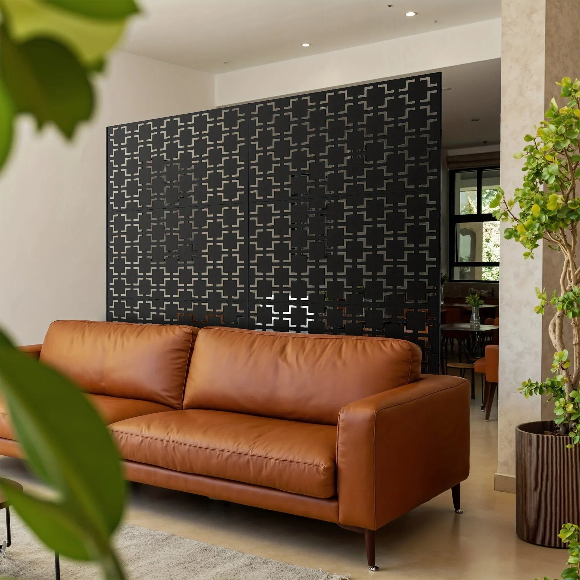 Outdoor Metal Privacy Screen 182.88cm H x 119.38cm W Freestanding Fence & Room Divider with Stand - Heavy-Duty Modern Design, Weather-Resistant Metal Panels with Pattern, Easy Assembly for Patio, Garden, Deck, Balcony, Lawn -