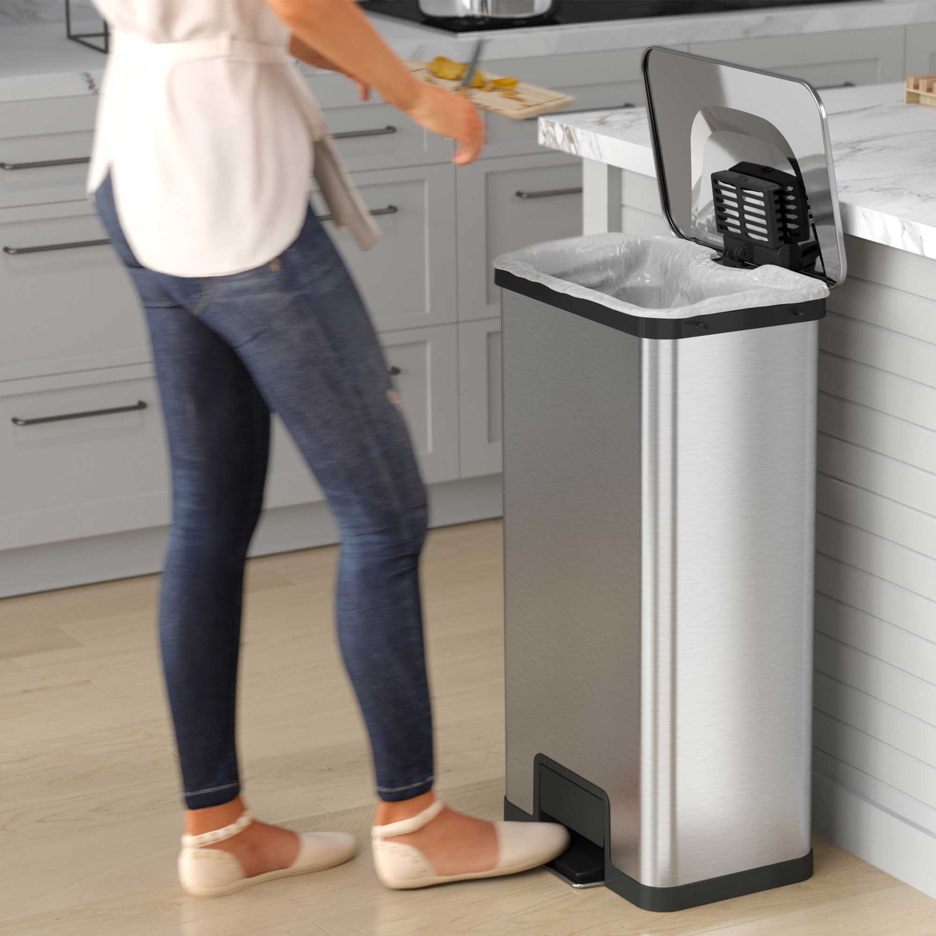 18 Gallon / 68 Liter AirStep Step Pedal Trash Can