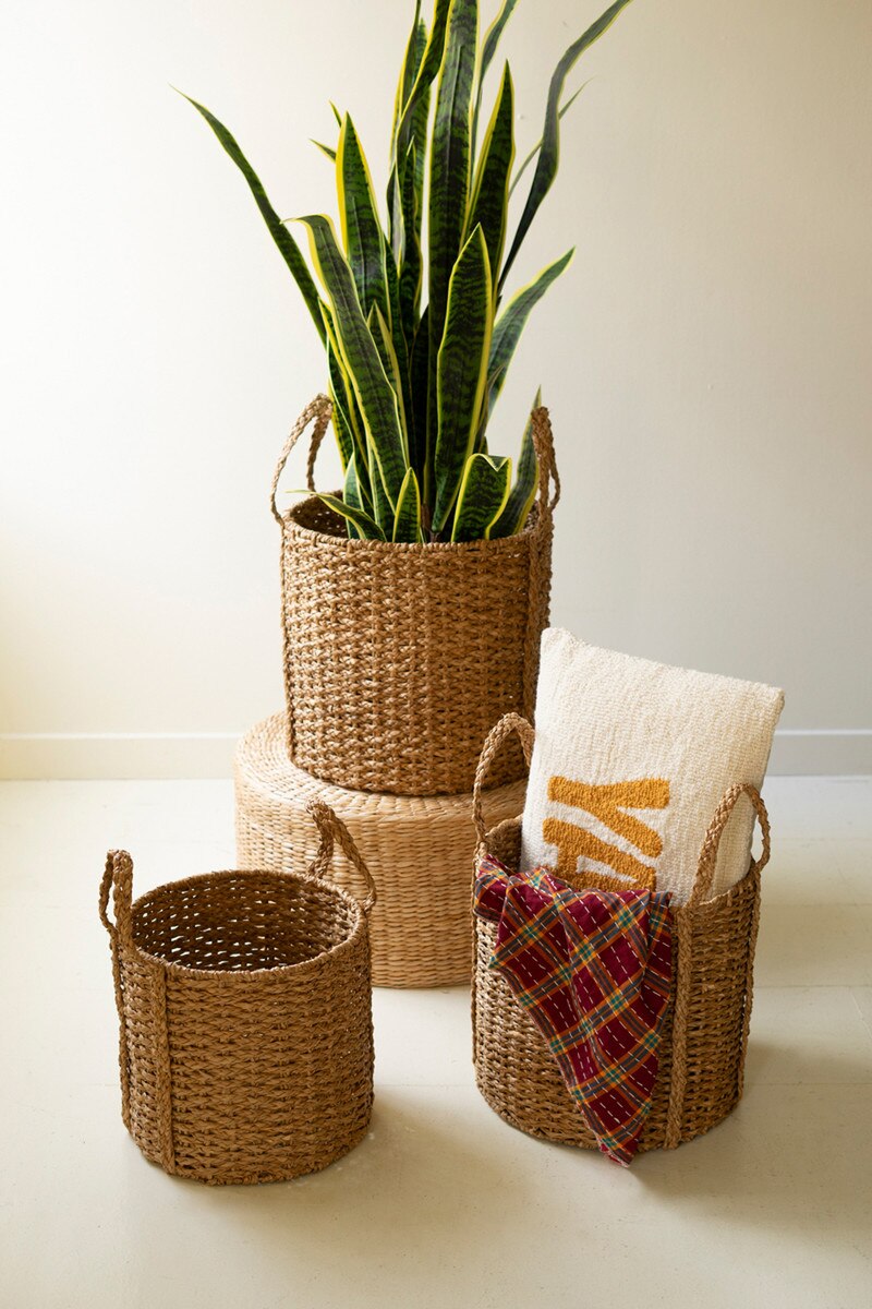 SET OF 3 ROUND BRAIDED SEAGRASS STORAGE BASKETS W HANDLES