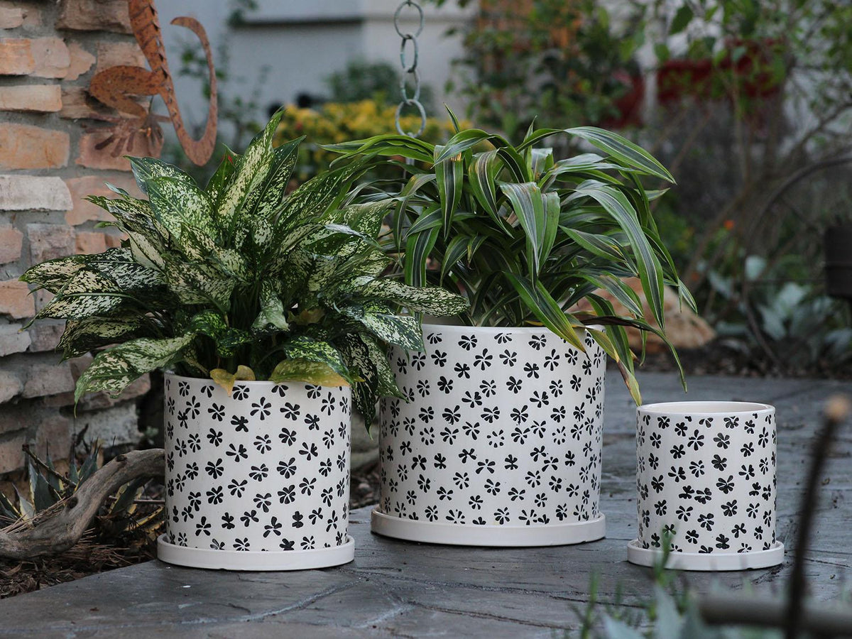 Cylinder Floral Stamped Planter By Plantatorem