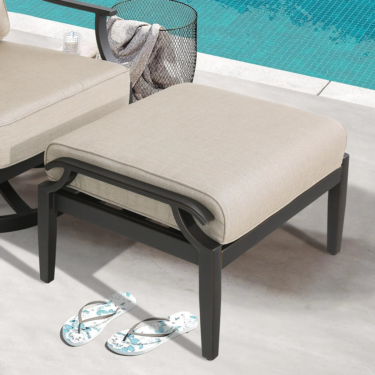 Tamarin 5-Seats Conversation Sofa set with 2 Ottomans