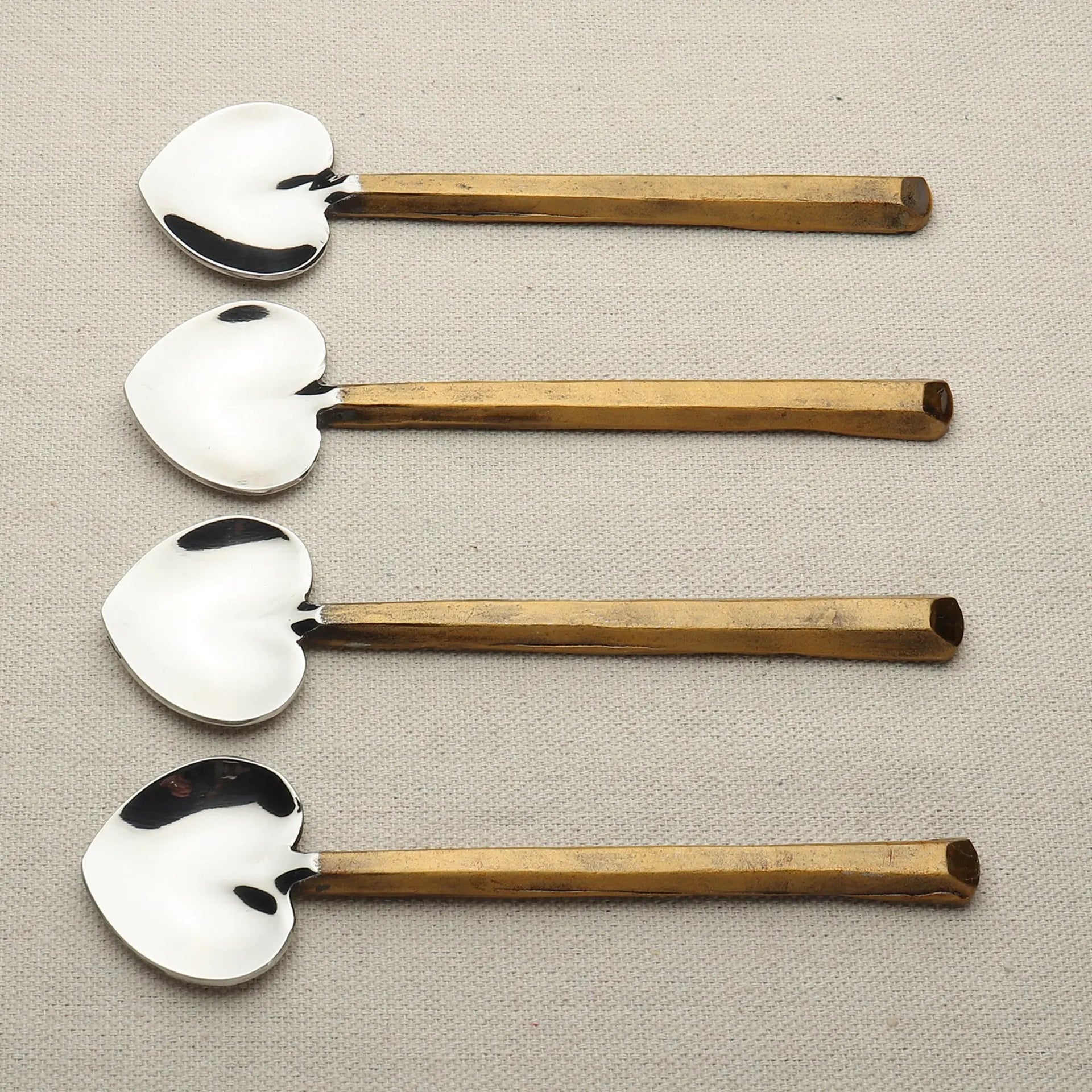 PLATEAU HEART SPOON 4 PC. SET