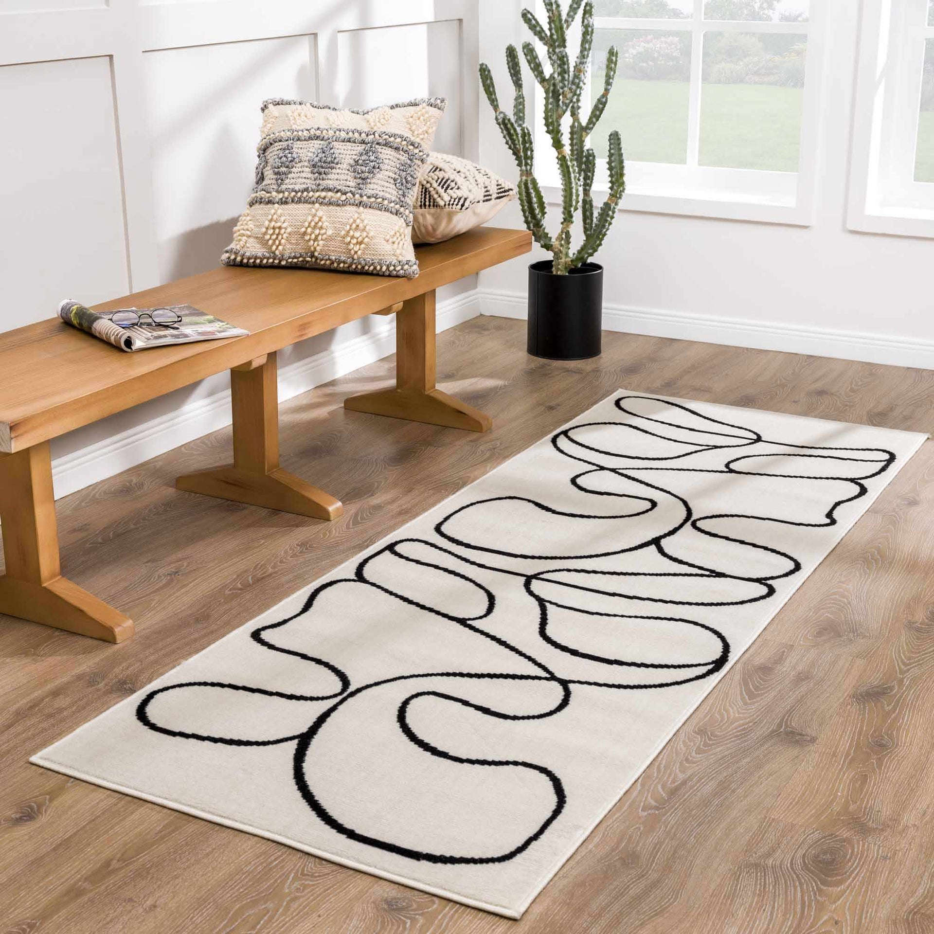 Eilir Modern Low Profile Boho Rug