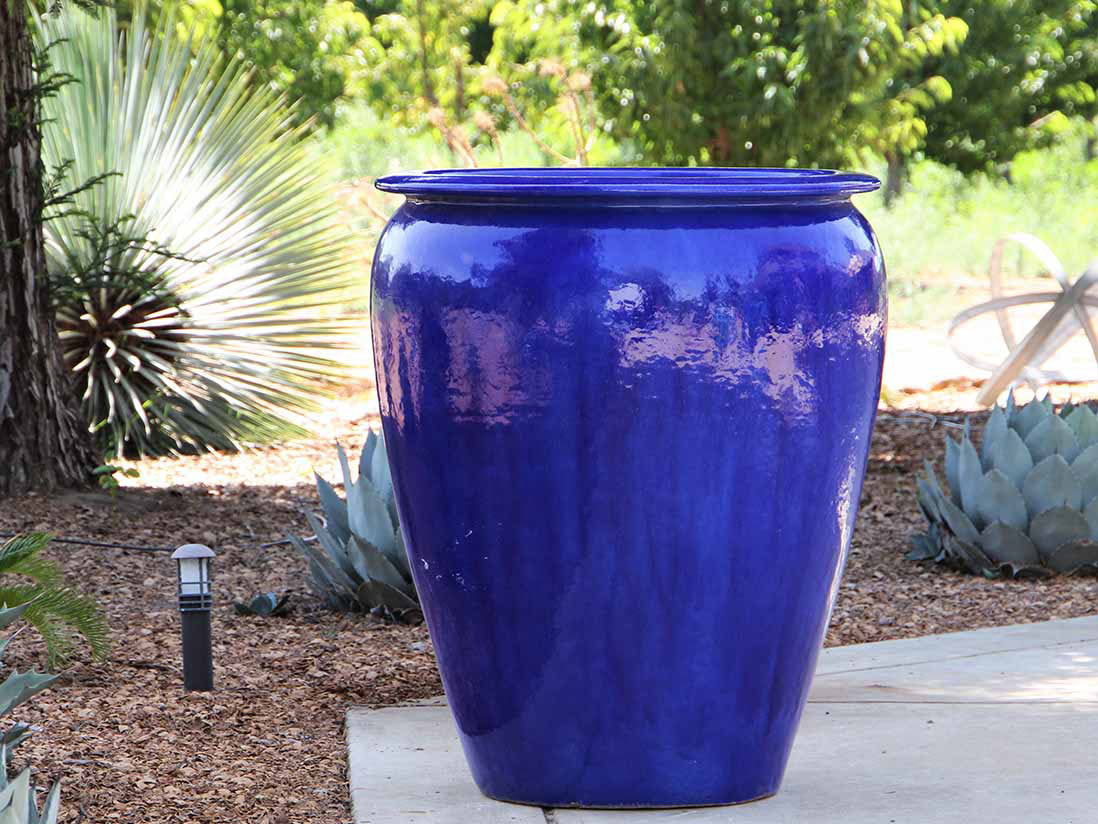 Urn Smooth Finished By Plantatorem