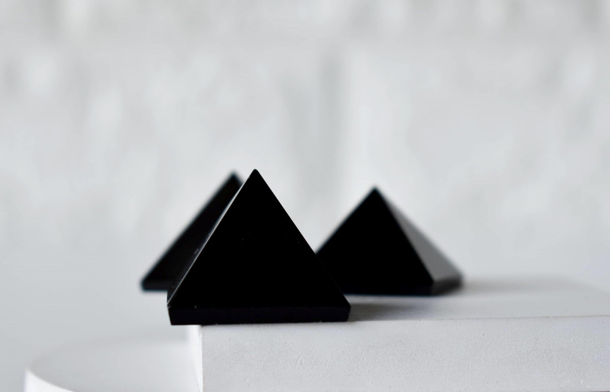 Black Tourmaline Pyramids (Promote Courage and Self-Confidence)