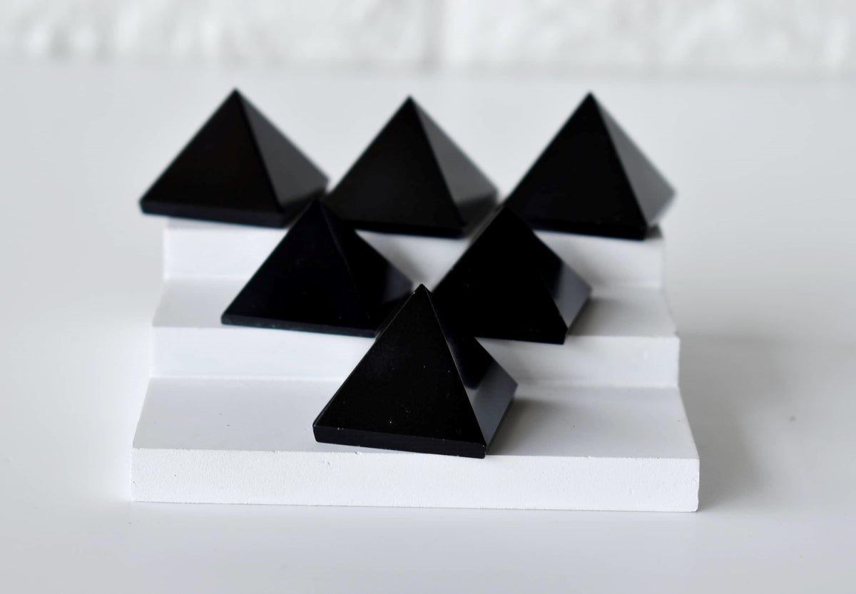 Black Tourmaline Pyramids (Promote Courage and Self-Confidence)