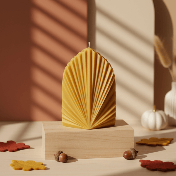 Minimalist Palm Leaf Candle