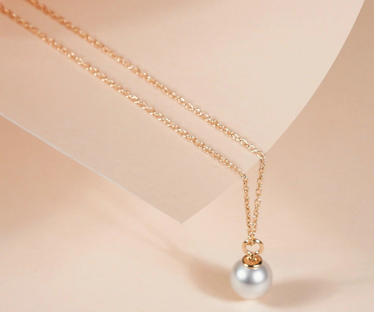 Pearl Pendant Necklace