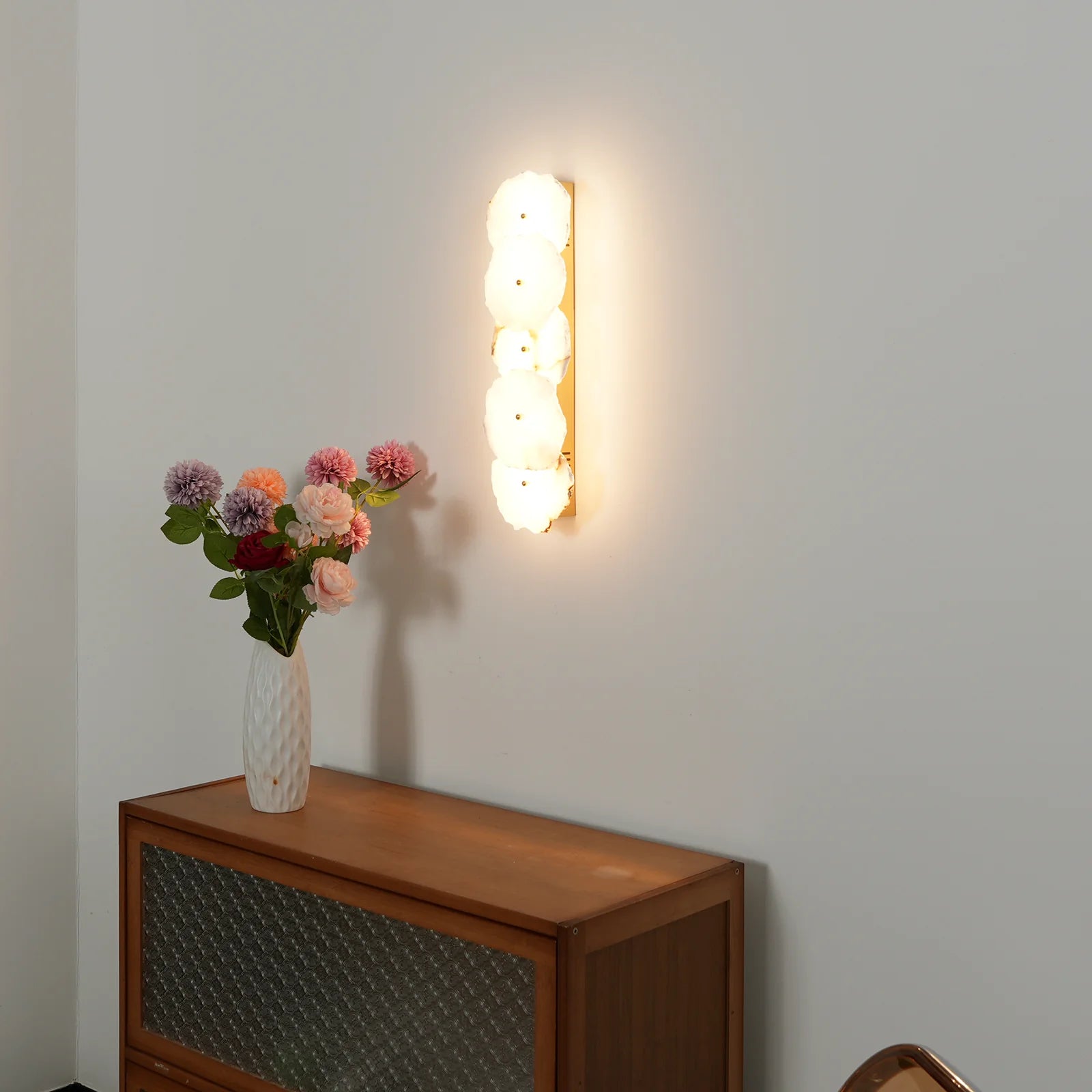 Petra Wall Lamp