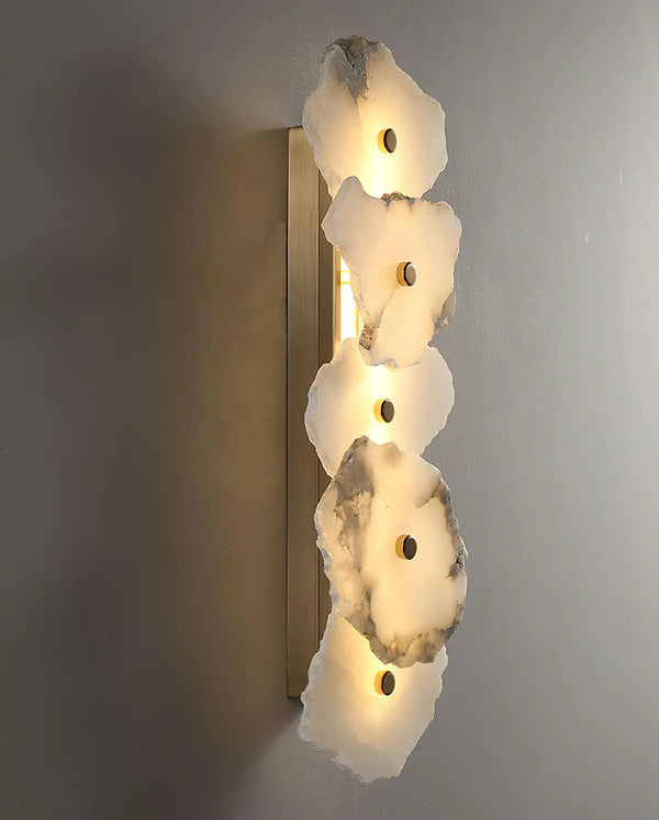 Petra Wall Lamp