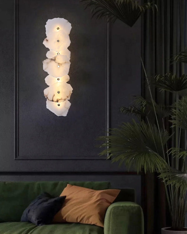 Petra Wall Lamp