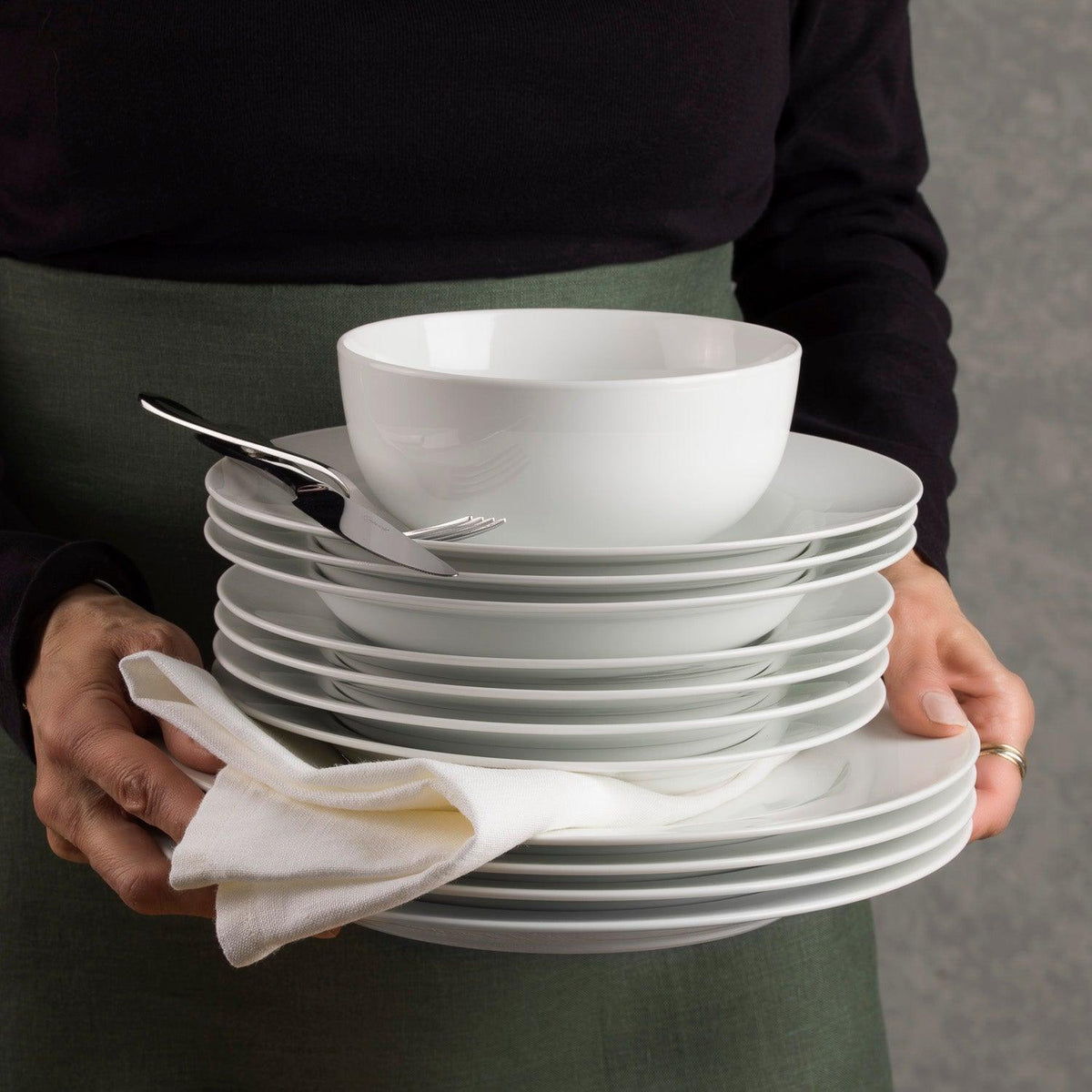White Essential 16 Piece Classic Rim Double Bowl Dinnerware Set ( 9'' Rim Soup Bowl And 6'' Cereal Bowl Assorted )