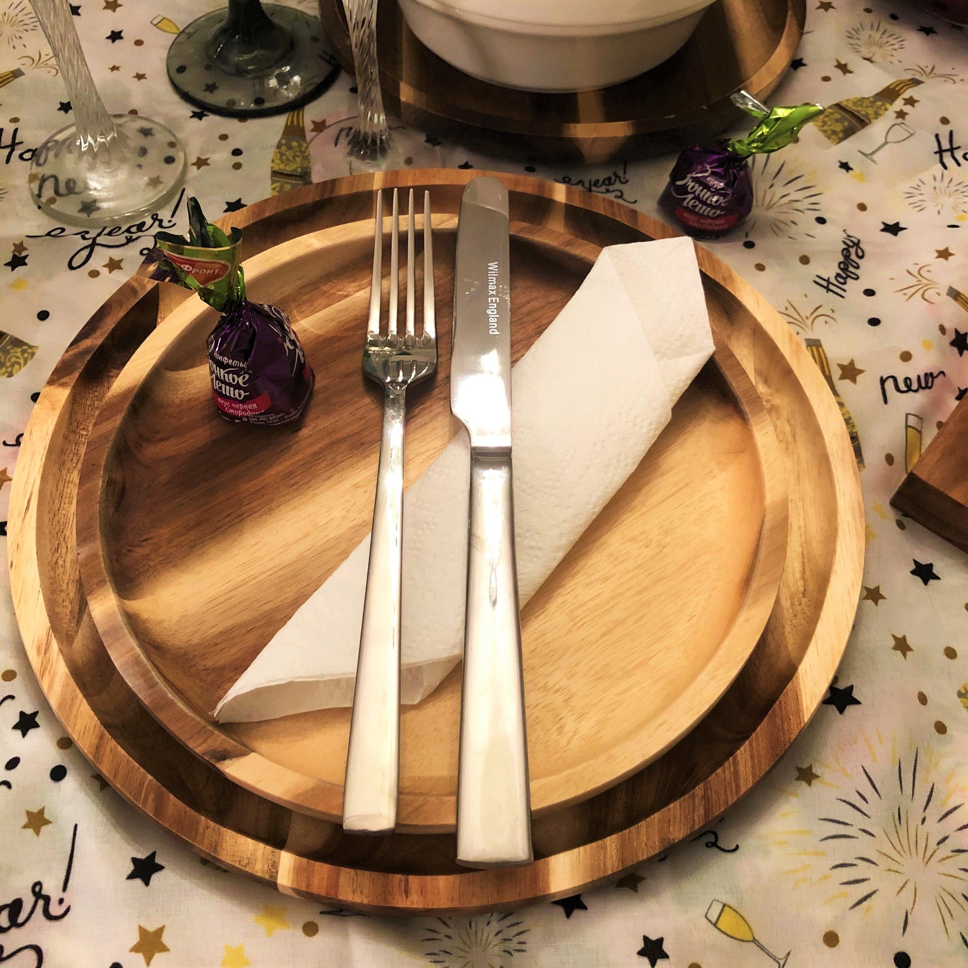 Zavis Green Acacia Wood Round Stackable Plate / Platter 16
