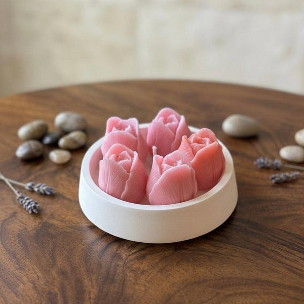 The Tulip Blossom Candle