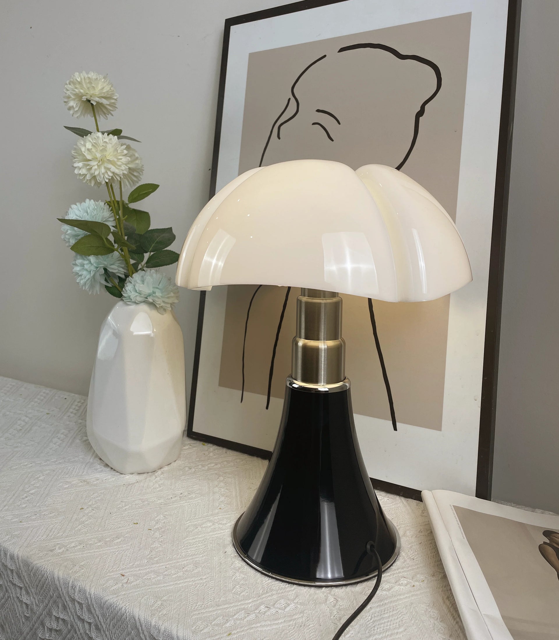 Pipistrello Acrylic Table Lamp