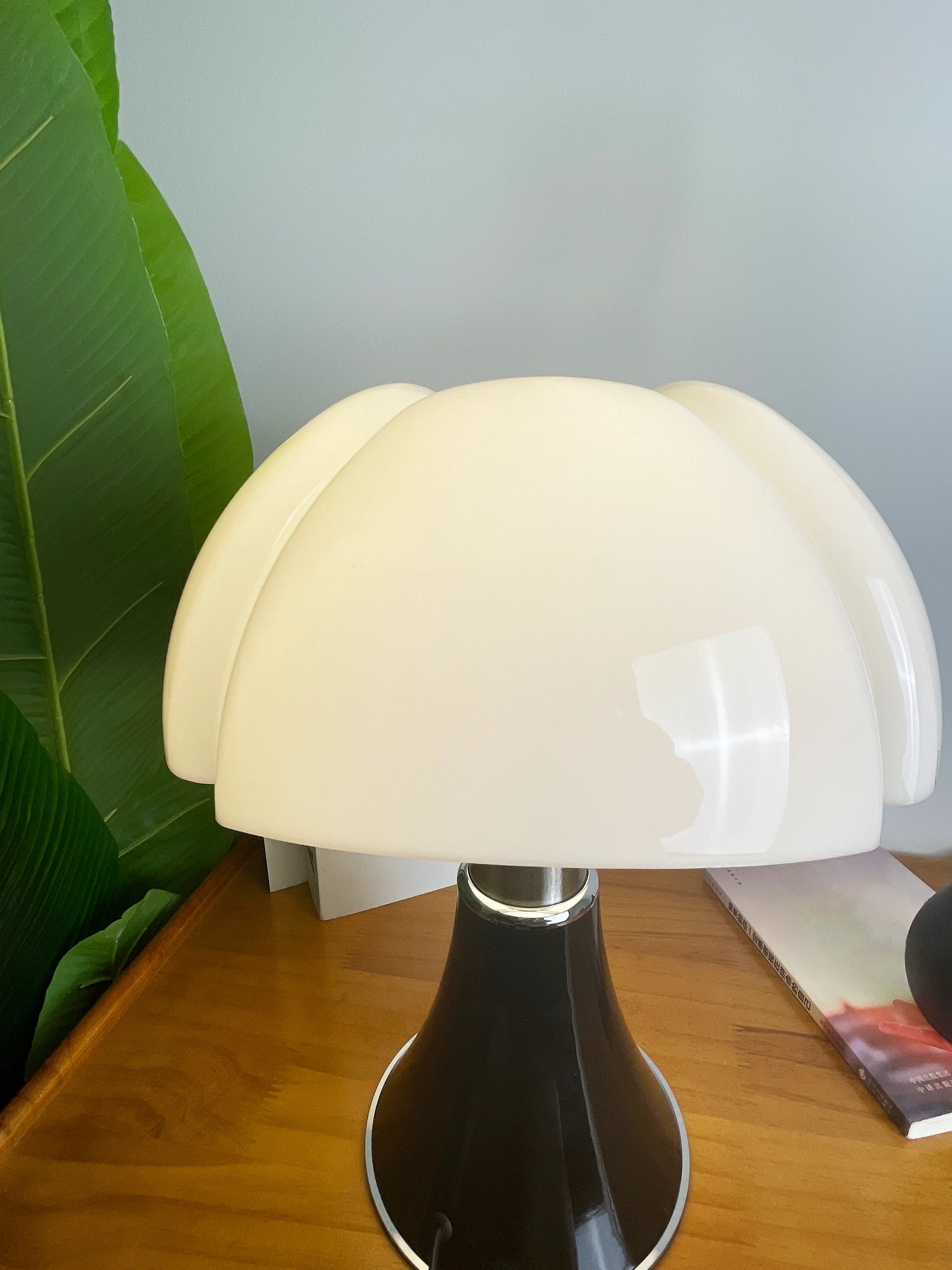 Pipistrello Acrylic Table Lamp