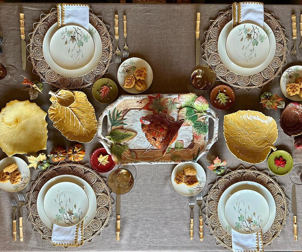 Solid Table Linens