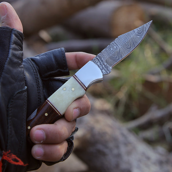 Falcon Pocket Knife with Exotic Rosewood Handle
