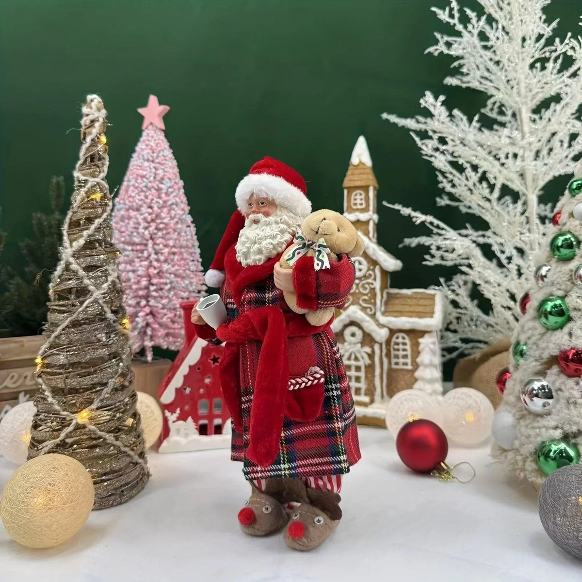 Polyester Santa Claus Figurine 11