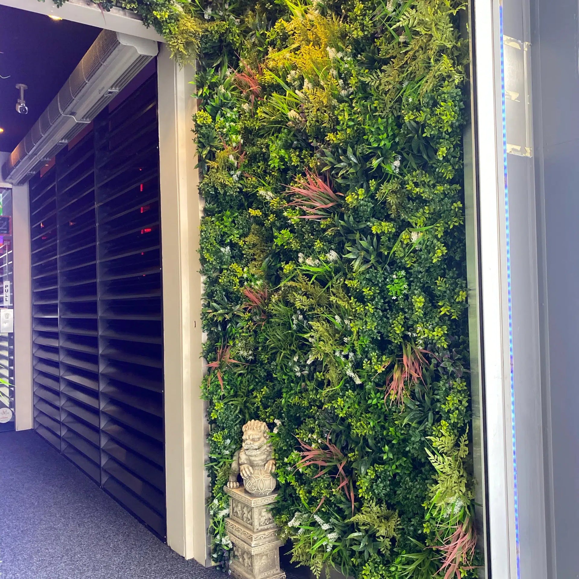 Amazon Jungle Artificial Vertical Garden Green Wall Panel 40×40in 11 SQ FT – UV Resistant – Commercial Grade