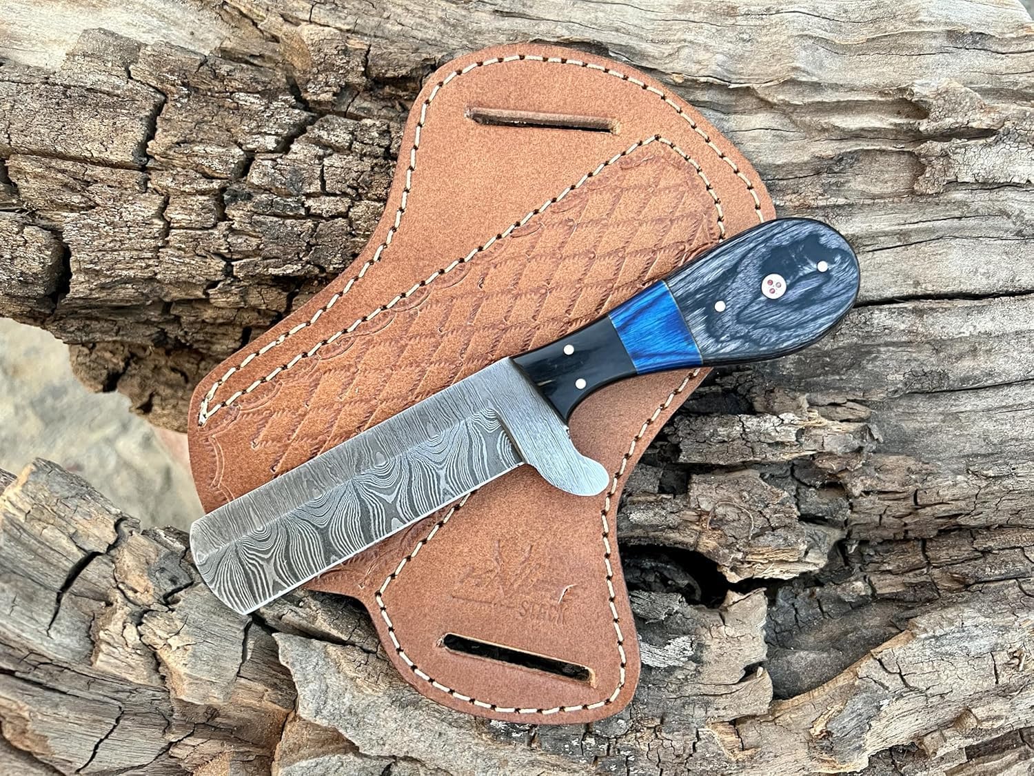 Custom Handmade Bull Cutter Knife with Damascus Steel Blade – Holiday Limited Edition
