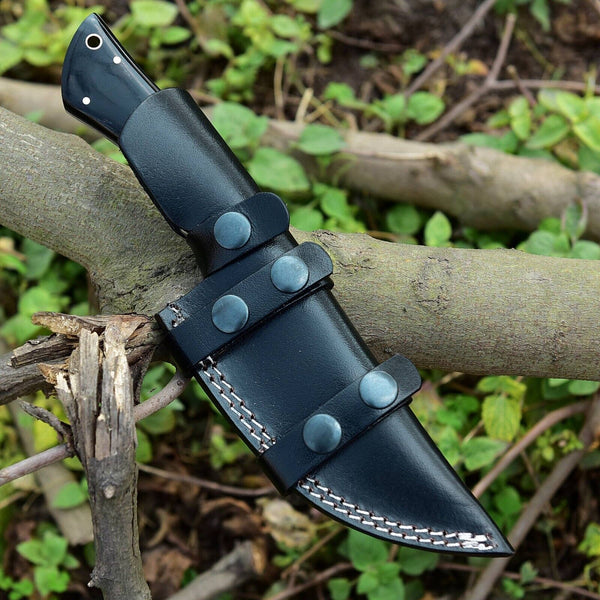 Custom Handmade Skinning Knife - Damascus Steel Blade, Buffalo Horn & Camel Bone Handle